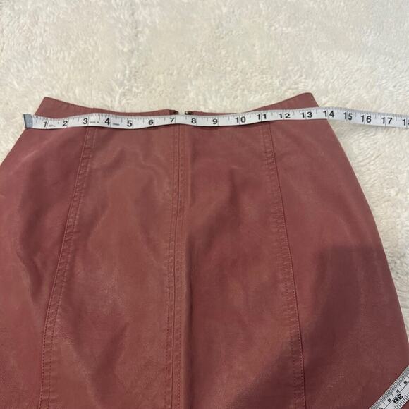 Free People Mini Skirt Faux Leather Mauve Pink Back Zipper Rave Sz 0‎ - Picture 3 of 6